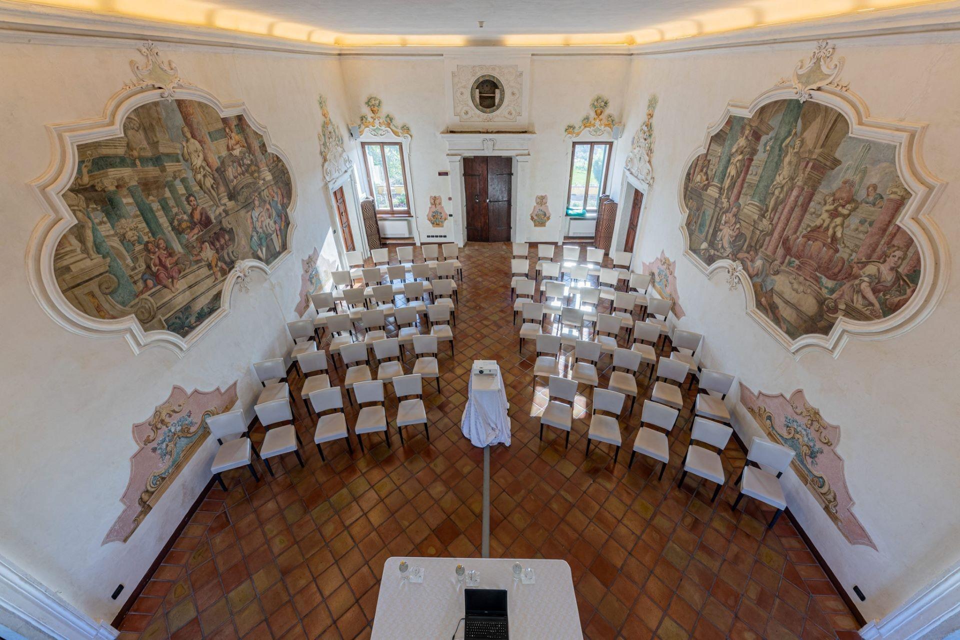 VCD_-_22_-_Villa_Cariola_sala_delle_Note_Mice15.jpg